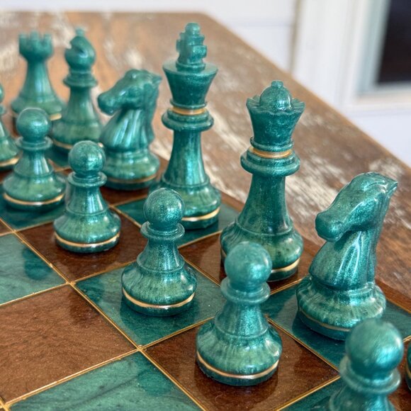 Brown and Peacock Green-Blue Chess Board Game with Velvet Bag 32 pieces - Picture 4 of 9